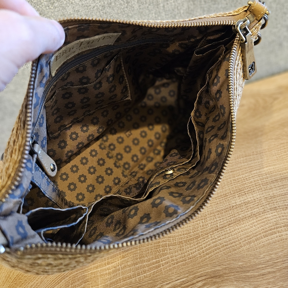 Eric Javits New York Powchky Woven Straw Tan Shoulder Bag - Picture 10 of 15
